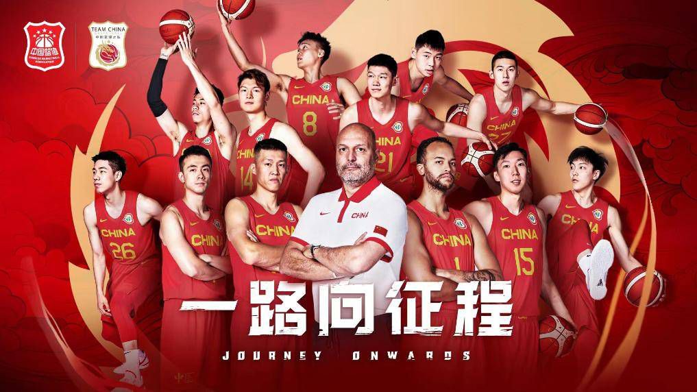 这二十多年，她一直表现的都很好，表现的很爱自己、很爱孩子，对家庭也很有责任心。